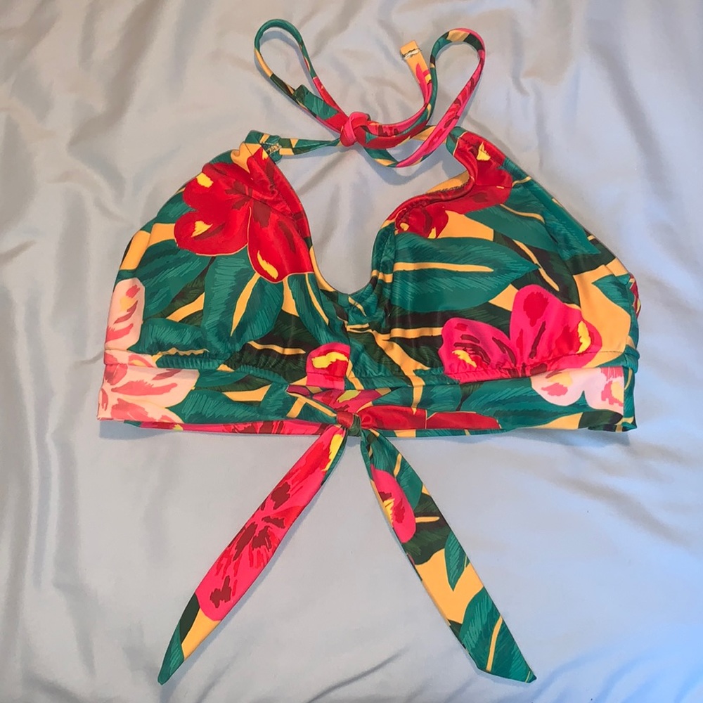 Hawaiian printed bikini top